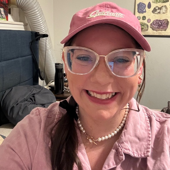 Meet your Posher, Libby - Picture 3 of 8